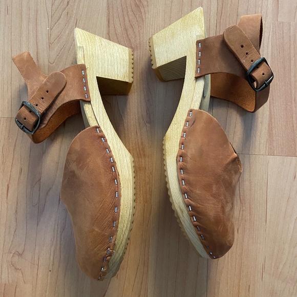 Nina Z Ingrid Clogs - Picture 3 of 3